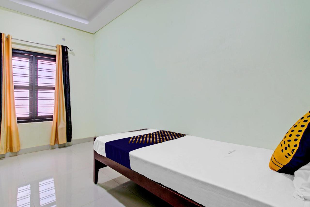 Spot On 73862 Jaya Tourist Home Varkala Exterior photo